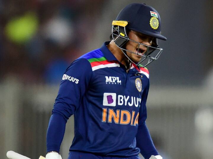 indian cricket team player ishan kishan new -look viral video latest sports news ईशान किशनची नवीन हेअरस्टाईल पाहिलीत का? नव्या लूकची जोरदार चर्चा 