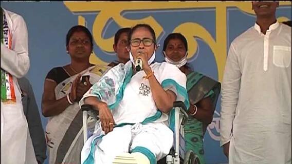 WB Elections 2021: তৃণমূল নেত্রীর চোট ঘিরে রাজনৈতিক চাপানউতোর