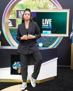 PICS | Indian-Canadian Comedian Lilly Singh Takes Farmers’ Protest To 63rd Grammy Awards
