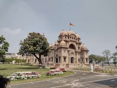 Ramakrishna Jayanti Pics: শ্রীরামকৃষ্ণের ১৮৬তম পুণ্য আবির্ভাব তিথি পালিত বেলুড় মঠে