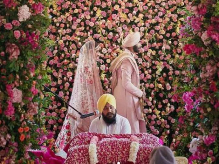 Jasprit Bumrah Sanjana Ganesan Wedding Social Media Reaction Fans Congratulate On Twitter Instagram Fans React To Jasprit Bumrah's First Pic After Speedster Gets Hitched With Sanjana Ganesan In Goa