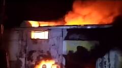 Bhavnagar: કુંભારવાડામાં પ્લાસ્ટિકનું કારખાનું ભીષણ આગના સકંજામાં,જુઓ વીડિયો