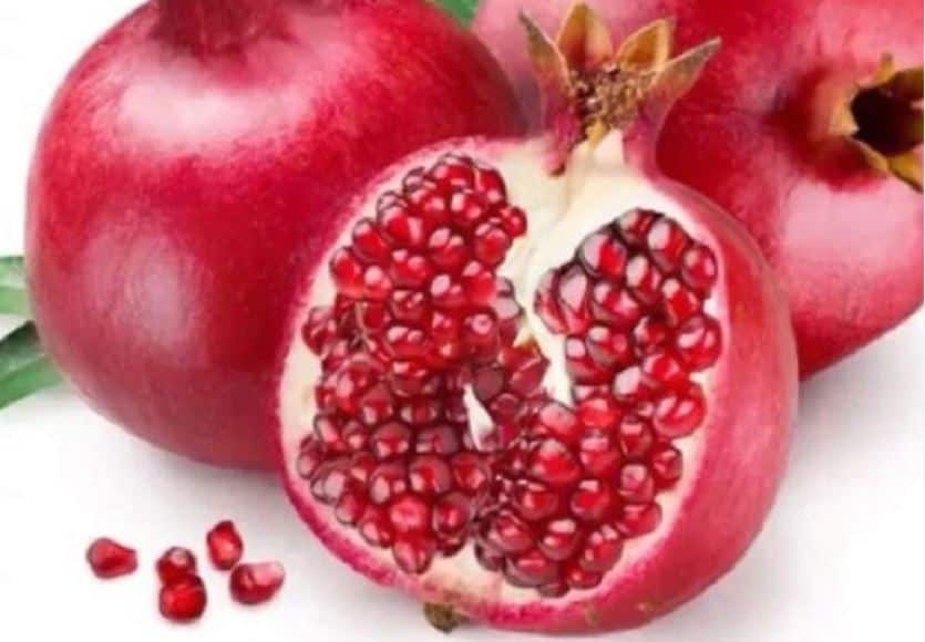 Pomegranate Side Effects Health Tips: डाळिंब जास्त खाल्ले तर 