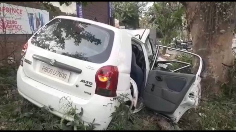 High speed car collided with a tree in Gurdaspur, driver died on the spot ਤੇਜ਼ ਰਫ਼ਤਾਰ ਕਾਰ ਦਰਖੱਤ ਨਾਲ ਟਕਰਾਈ, ਕਾਰ ਚਾਲਕ ਦੀ ਮੌਤ