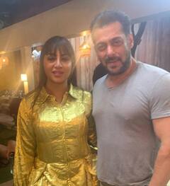 Bigg Boss 14’s Arshi Khan Goes Bold As She Exposes Her Bralette For Photoshoot, Says ‘Do Whatever Makes You Happiest’