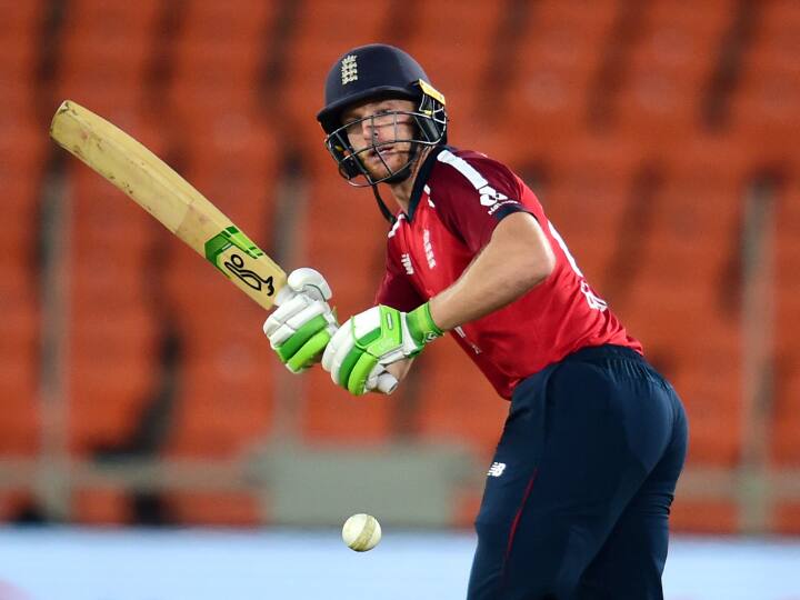 AUS vs ENG 1st T20: Jos Buttler's remarkable six against Kane Richardson AUS vs ENG: जोस बटलरचा अफलातून षटकार, गोलंदाज केन रिचर्ड्सनही पाहून झाला हँग; पाहा व्हिडिओ