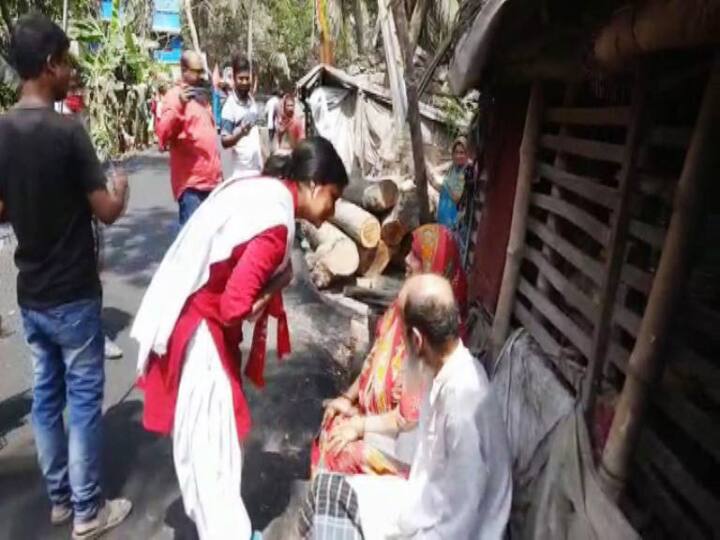 তাঁকে কোনও আয়কর জমা করতে হয় না বলে বাম-কংগ্রেস-ISF জোটের প্রার্থী জানিয়েছেন নির্বাচন কমিশনে।