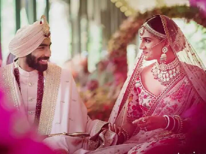 भारतीय क्रिकेटपटू जसप्रीत बुमराह आणि टीव्ही शो प्रेझेंटर संजना गणेशन यांच्या विवाहसोहळा सोमवारी पार पडला.