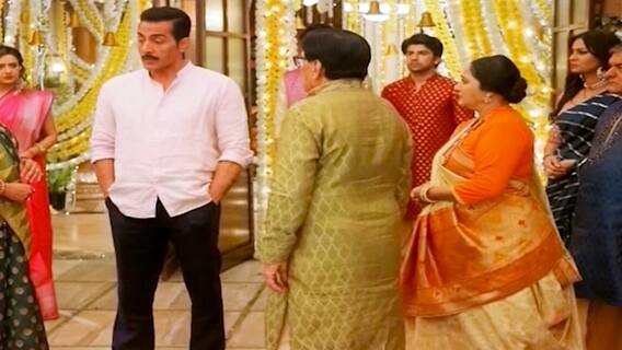 Anupamaa to LEAVE the house?