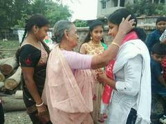 Minakshi Mukherjee Pics: হাতে রয়েছে ১৩০০ টাকা, নন্দীগ্রামে সংযুক্ত মোর্চা প্রার্থীর মাসিক আয় কত জানেন?