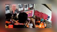 West Bengal Election 2021: Modi-র ছবি লাগানো টি-শার্ট পরে যাদবপুর কফি হাউসে দুষ্কৃতী-তাণ্ডব!