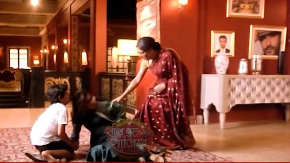 OH MY GOD! Prisha slips and falls in Yeh Hai Chahatein