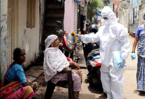 સુરતના કયા વિસ્તારમાં એક જ દિવસમાં 88 કેસો આવતાં મચી ગયો ખળભળાટ? શેના માટે લોકોએ લગાવી લાંબી લાઇનો?