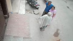 દિલ્હીમાં પાર્કિંગ વિવાદમાં દીકરાએ માતાને થપ્પડ મારતા મોત, જુઓ CCTV