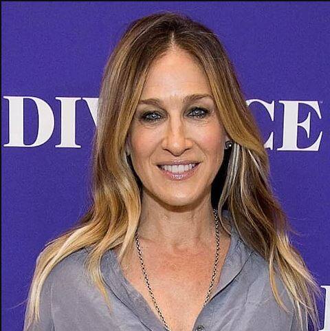 ਸਰਾਹਾ ਜੈਸਿਕਾ ਪਾਰਕਰ ਫੈਸ਼ਨ ਅਤੇ ਅਦਾਕਾਰੀ ਦੀ ਦੁਨੀਆ ਦੀ ਮਸ਼ਹੂਰ ਅਭਿਨੇਤਰੀ ਹੈ। ਜਿਸ ਦੇ ਲੱਖਾਂ ਦੀਵਾਨੇ ਹਨ, ਪਰ ਫਿਰ ਵੀ ਉਹ ਕੋਈ ਫੋਨ ਨਹੀਂ ਵਰਤਦੀ। 