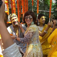 Jasprit and Sanjana Haldi ceremony: কেমন ছিল বুমরা-সঞ্জনার গায়ে হলুদ-মেহেন্দির অনুষ্ঠান