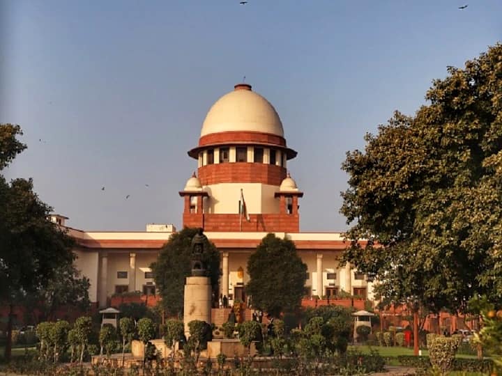 Supreme Court Seeks Centre's Response On Plea Alleging Cancellation Of 4 Crore Ration Cards Over Aadhaar Linkage 'Too Serious': SC Seeks Centre's Response On Plea Alleging Cancellation Of 4 Crore Ration Cards Over Aadhaar Linkage
