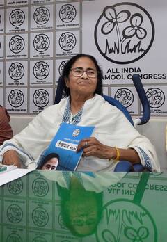 TMC Manifesto Released: জিতলে এস সি-এস টি-দের মাসিক ১,০০০ টাকা, জেনারেলরা পাবেন ৫০০ করে, তৃণমূলের নির্বাচনী প্রতিশ্রুতি