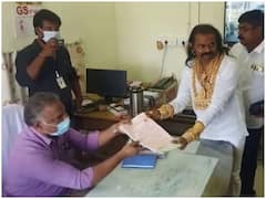 গায়ে ৪ কিলোর বেশি সোনার গয়না, মনোনয়ন জমা নির্দল প্রার্থীর