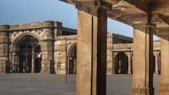 જાણો અમદાવાદમાં બસ સેવા બાદ શું કરાયું બંધ, જુઓ વીડિયો