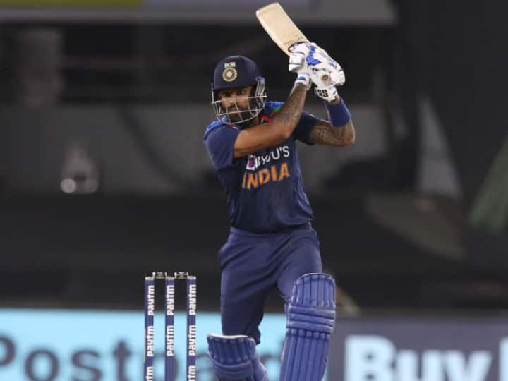 Suryakumar Yadav Remains Static At 2nd In T20I Rankings, Mohammad Rizwan Still Occupying 1st Spot T20I Rankings: आयसीसीची टी-20 क्रमवारीका जाहीर; सूर्यकुमार चमकला, रिझवान आणि बाबरचं नुकसान