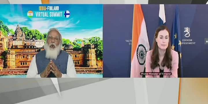 বিশ্বের কনিষ্ঠতম প্রধানমন্ত্রী হিসেবে তিনি রেকর্ড গড়েছেন আগেই ৷ ফিনল্যান্ডের প্রধানমন্ত্রী সানা মারিনের সঙ্গে সম্প্রতি একটি ডিজিটাল বৈঠক করেন প্রধানমন্ত্রী নরেন্দ্র মোদি ৷ সেখানে করোনা মহামারীর সঙ্গে লড়াই করার জন্য দু’দেশের মধ্যে কথা হয় ৷ প্রধানমন্ত্রী মোদি আরও বলেন, ২০২০ সালে ১৫০-র বেশি দেশে ওষুধপত্র এবং জরুরী জিনিসপত্র পাঠায় ভারত ৷ পাশাপাশি প্রায় ৭০টি দেশে ভারতে তৈরি ৫ কোটি ৮০ লক্ষ ভ্যাকসিন পাঠিয়েছে ভারত ৷