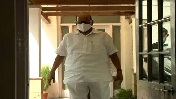 अध्यक्ष प्रसाद कांबळींना खुर्ची सोडावी लागणार, शरद पवारांची नाट्यपरिषदेच्या वादात निर्णायक एन्ट्री!