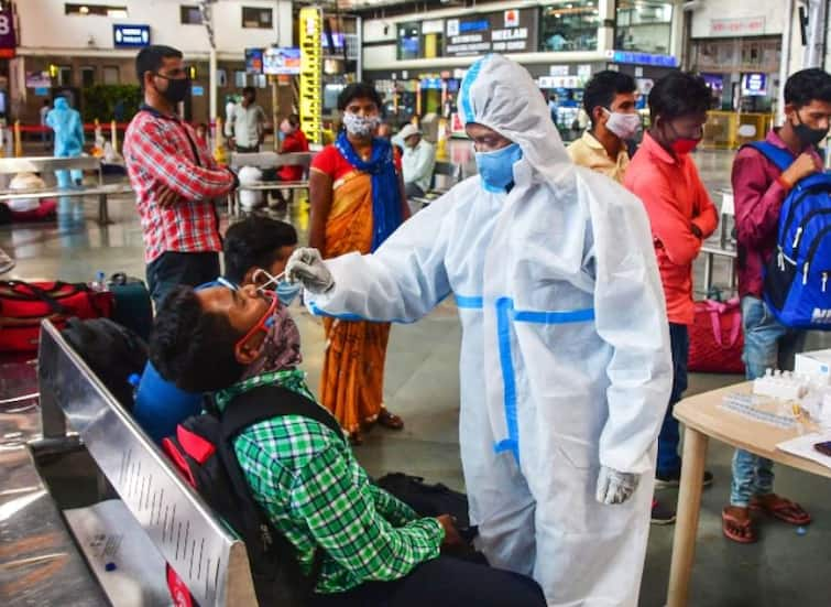 Corona Testing Maharashtra Mission testing prevent corona outbreaks targeting 5000 tests day Mumbai Mumbai Corona Testing : कोरोनाच्या उद्रेकाला रोखण्यासाठी मिशन टेस्टिंग, मुंबईत दिवसाला 50 हजार चाचण्यांचं लक्ष्य 