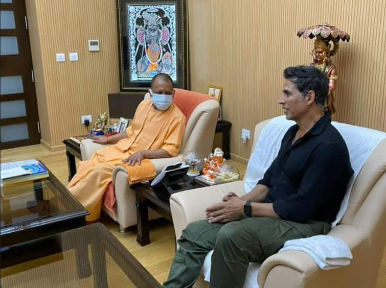 After the auspicious start of 'Ram Setu', Akshay Kumar met CM Yogi of UP 'ਰਾਮ ਸੇਤੁ' ਦੇ ਸ਼ੁਭ ਆਰੰਭ ਬਾਅਦ ਅਕਸ਼ੇ ਕੁਮਾਰ ਨੇ ਕੀਤੀ UP ਦੇ CM ਯੋਗੀ ਨਾਲ ਮੁਲਾਕਾਤ