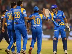 PHOTOS: Road Safety World Series: वेस्ट इंडिज लिजेंड्सला पराभूत करत इंडिया लिजेंड्स फायनलमध्ये