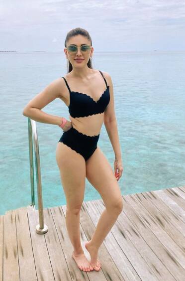 Sharing the photos, Shefali Jariwala wrote: 