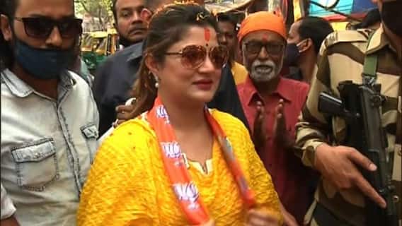 West Bengal Elections 2021: সবার আগে 'বাবা লোকনাথ', পুজো দিয়ে প্রচারে শ্রাবন্তী