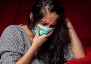 Coronavirus New Strain:  કોરોનાના નવા સ્ટ્રેઈનમાં જીવલેણ લક્ષણોઃ સતત તાવ, અશક્તિ, ગળું પકડાવું પછી બે-ત્રણ દિવસે આ લક્ષણ દેખાય તો કોરોના પાકો......