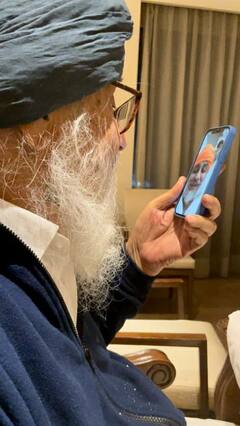 Parkash Singh Badal ਨੇ ਵਿਡੀਓ ਕਾਲ ਕਰ ਕੇ ਜਾਣਿਆ Sukhbir Badal ਦਾ ਹਾਲ,ਦੇਖੋ ਤਸਵੀਰਾਂ