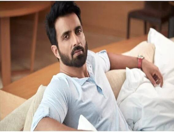 Spicejet Salutes actor Sonu Sood For His Philthropic Work In A Very Special Way લોકડાઉનમાં ફસાયેલા લોકોના મસીહા બનનાર સોનુ સૂદ માટે એરલાઇન કંપનીએ કર્યું આ અનોખું કામ
