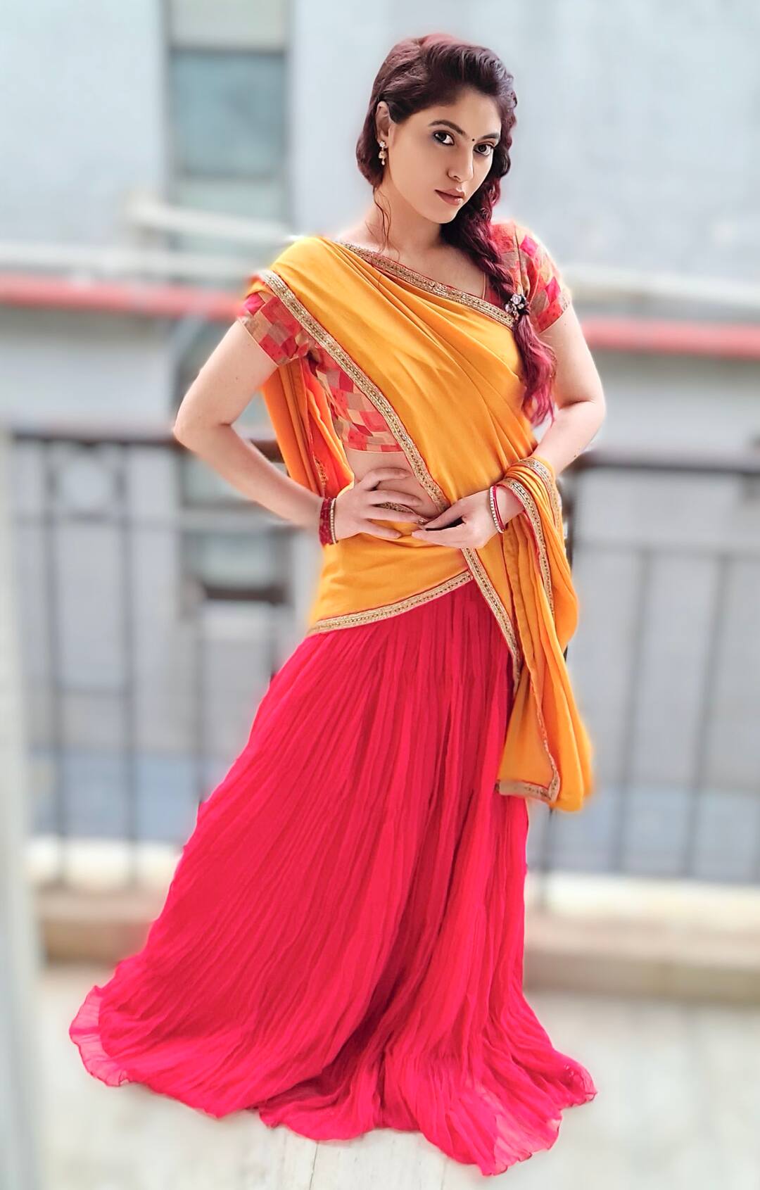 Actress Sherin Shringar traditional photoshoot பொண்ணு ரெடி, மாப்பிள்ளை எங்கே.? - போட்டோஷூட்டில் அசத்தும் ஷெரின்.!