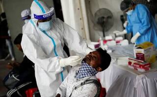 ઘોર બેદરકારીઃ ગુજરાતના આ મોટા શહેરમાં મુંબઈના 781 પ્રવાસી RT-PCR ટેસ્ટ વિના આવી જતાં લોકોના જીવ પર ખતરો..