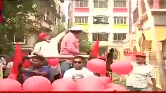 West Bengal Election 2021: রবিবাসরীয় প্রচারে বামপ্রার্থী দেবদূত ঘোষ