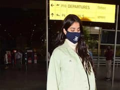 Janhvi kapoor: সিনেমার শ্যুটিংয়ের ব্যস্ততার মধ্যে মুম্বই বিমানবন্দরে জাহ্নবী কপূর