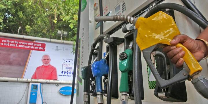 Petrol and diesel prices will remain unchanged மாற்றமின்றி தொடரும் பெட்ரோல், டீசல் விலை