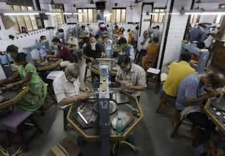 Surat Diamond Market: કોરોના વકરતાં હીરા ઉદ્યોગ બે દિવસ માટે સંપૂર્ણ બંધ રાખ્યા પછી હવે ક્યાં સુધી બંધ લંબાવવાનો લેવાયો નિર્ણય ?