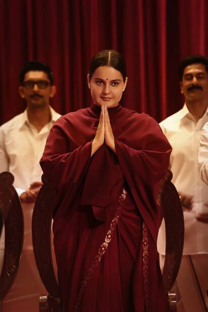 kangana ranavath new getup as jayalalitha biography ஜெயலலிதா கெட்டப்பில் கங்கனா வைரலாகும் புகைப்படங்கள்..!