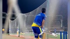 MS Dhoni prepares for IPL 14 with Chennai Super Kings team