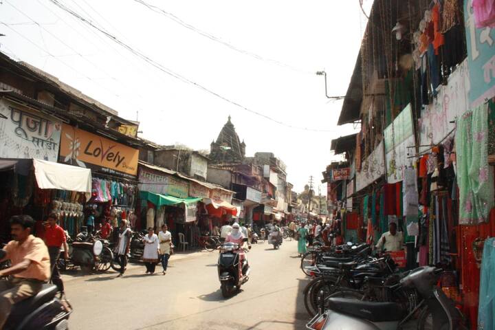 आज जेव्हा या नियमबाह्य बांधकामाच्या विळख्यातून मंदिर मोकळ झालं आहे तेव्हा या मंदिराचं खरं सौंदर्य अनेक वर्षांनंतर लोकांच्या नजरेस पडलं आहे, तसेच आपल्या व्यवसायिक फायद्यासाठी काही दुकानदारांनी मंदिराला किती नुकसान पोहोचवले आहे हे कटू सत्य ही समोर आले आहे.