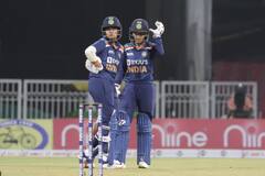 இந்திய மகளிர் அணி தென் ஆப்பிரிக்க மகளிர் அணியை வீழ்த்தியது