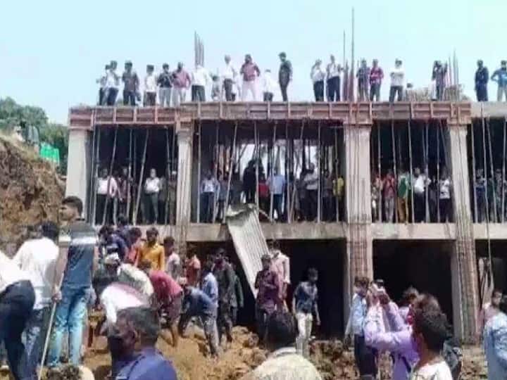 Gujarat: Under-Construction Building Collapse In Surat, Rescue Ops Underway Gujarat: 4 Dead After Under-Construction Building Collapses In Surat, Rescue Ops Underway