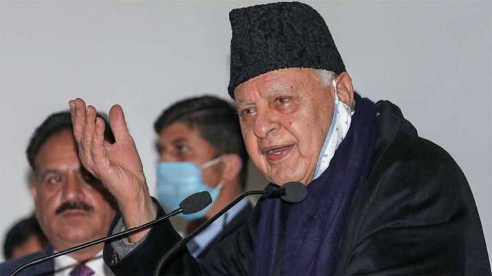 Farooq Abdullahs wake-up call for Congress, said- sitting at home will not work ਦੇਸ਼ ਨੂੰ ਬਚਾਉਣ ਲਈ ਕਾਂਗਰਸ ਨੂੰ ਉੱਭਰਨਾ ਹੀ ਪਵੇਗਾ, ਫਾਰੂਕ ਅਬਦੁੱਲਾ ਦੀ ਨਸੀਹਤ