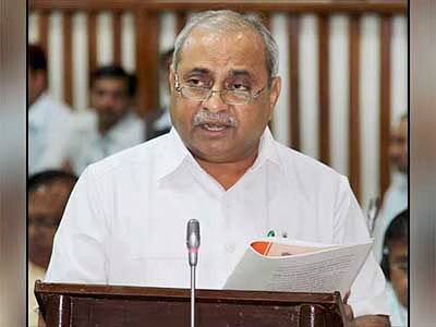 Nitin Patel says i want to ready for resigned over discussion on Sauni Yojna સ્પીકર રાજેન્દ્ર ત્રિવેદીએ નીતિન પટેલને કેમ કહેવું પડ્યું, નીતિનભાઈ પ્લીઝ એવું ના કરશો......