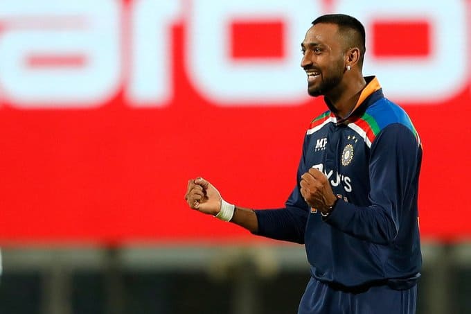 Ind vs SL, 2021: All 8 members who were in close contacts with Krunal Pandya has returned negative Ind vs SL, 2021: ক্রুণালের সংস্পর্শে আসা ৮ ক্রিকেটারের করোনা পরীক্ষার ফল নেগেটিভ