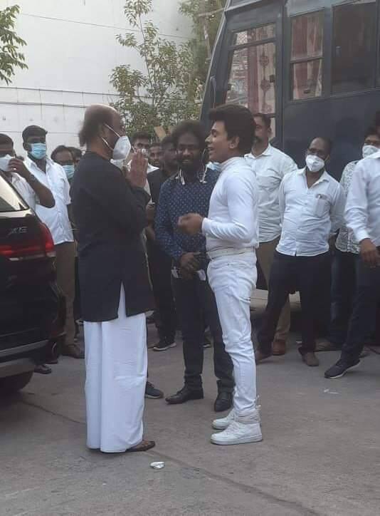 super star meet saravana store legend arul சரவணா ஸ்டோர்ஸ் அருளைச் சந்தித்த சூப்பர் ஸ்டார்..